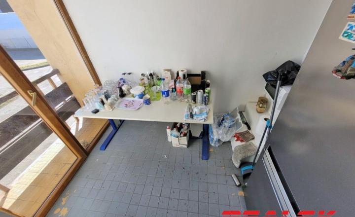 Kancelária s parkovaním v Nitre na prenájom - fotografia 4