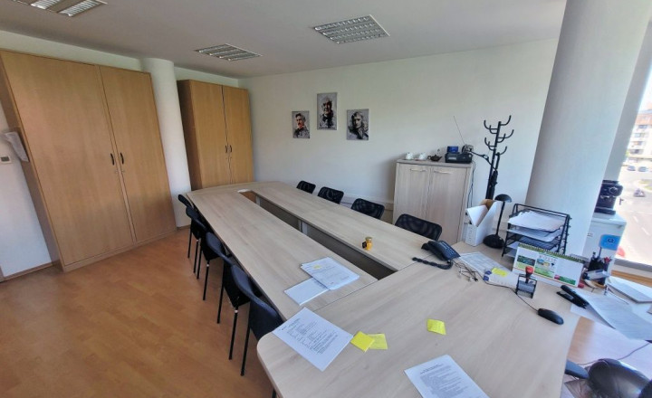 Administratívna budova v centre Nitry na prenájom - fotografia 13