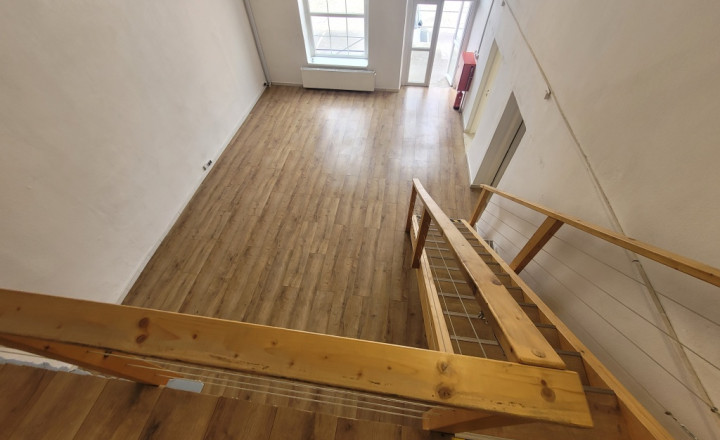 Prevádzkové priestory v centre Nitry s parkovaním - prenájom - fotografia 5