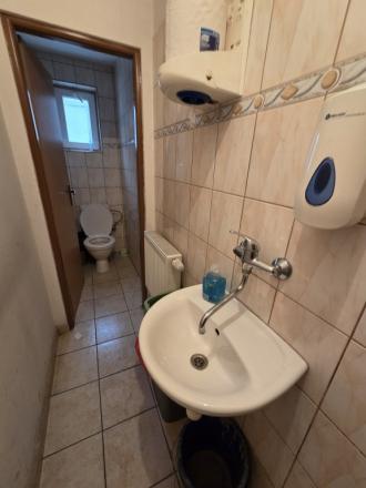 Výrobná hala s mostovým žeriavom v Nitre na prenájom - fotografia 14