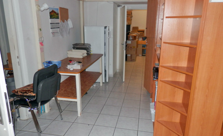 Obchodné priestory v centre Nitry na prenájom - fotografia 5