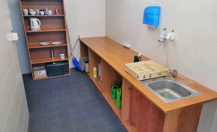 Nadštandardné priestory pre obchod a služby v Nitre na prenájom - fotografia 7