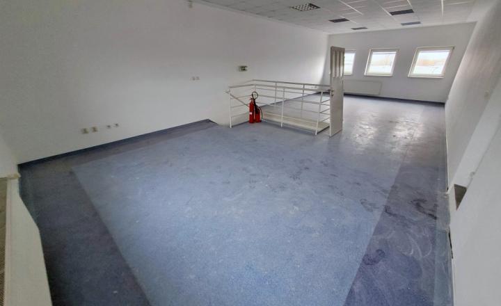 Výrobné, skladové a administratívne priestory v Nitre na prenájom - fotografia 23