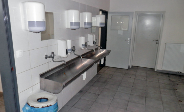 Prenájom výrobnej haly s administratívou a spevnenými plochami – samostatný areál - fotografia 13