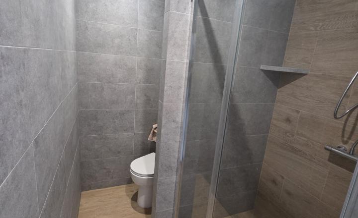 Garsónka s loggiou a klimatizáciou v centre Nitry - prenájom - fotografia 3