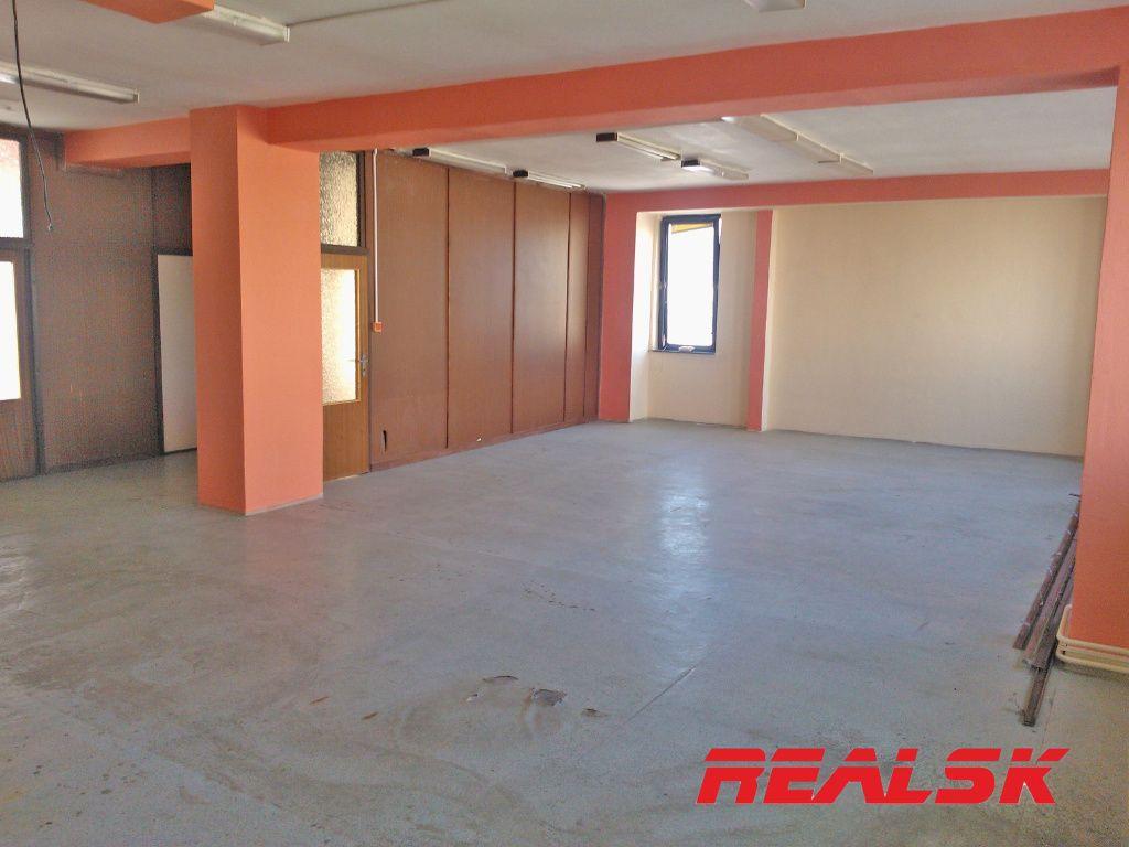 Priestory 130m2 vhodné na fitness, kancelárie Zvolen