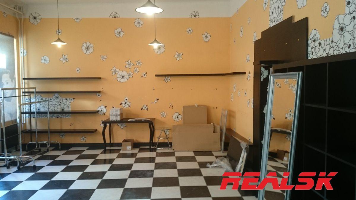 Priestor 52m2 pre obchod alebo služby