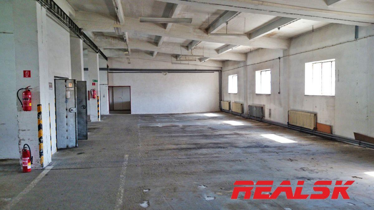 Hala 410m2 s rampou