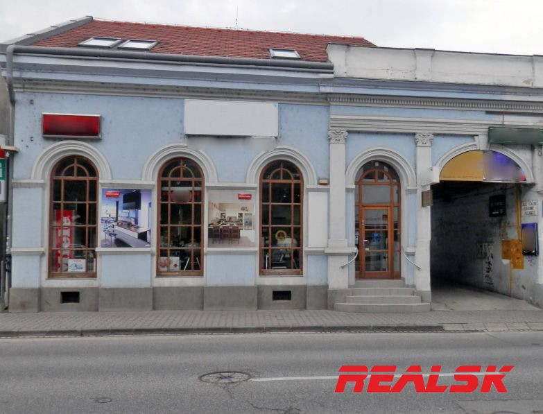 Prevádzková budova v centre Nitry na predaj