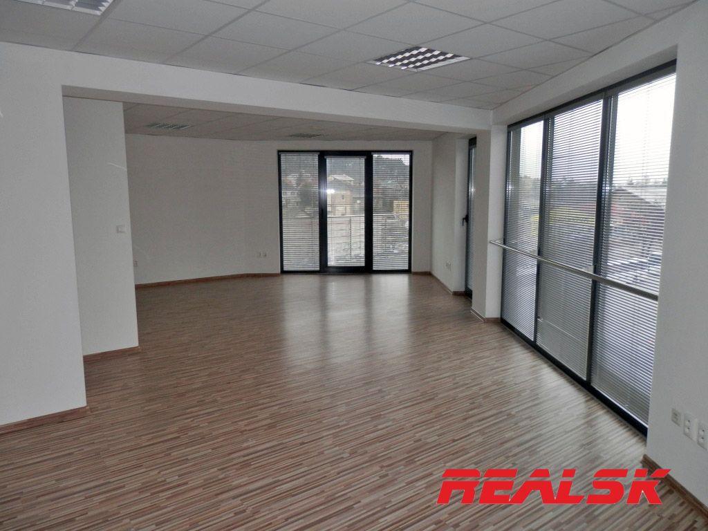 Kancelárske priestory s terasou v centre Nitry na prenájom