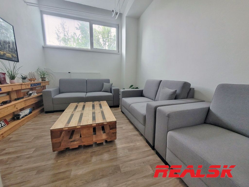 Kancelárie s parkovaním a skladom v Nitre na prenájom