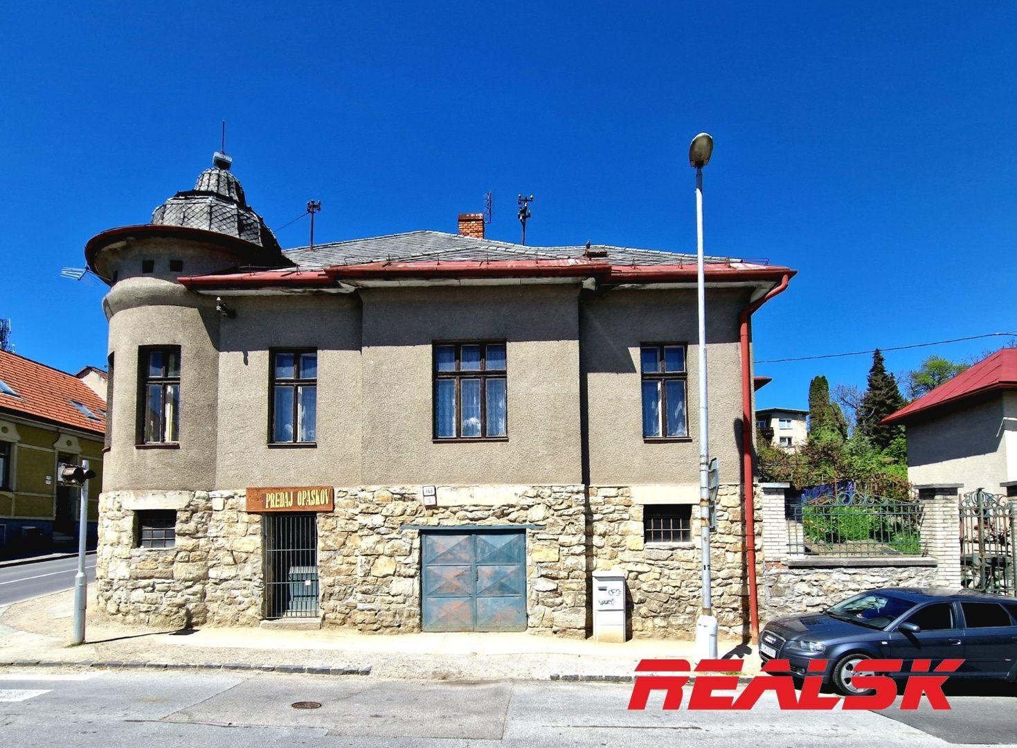 Rodinný dom v centre Banskej Bystrice na predaj