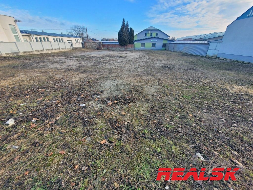 Pozemok pre komerčné účely v Nitre na prenájom