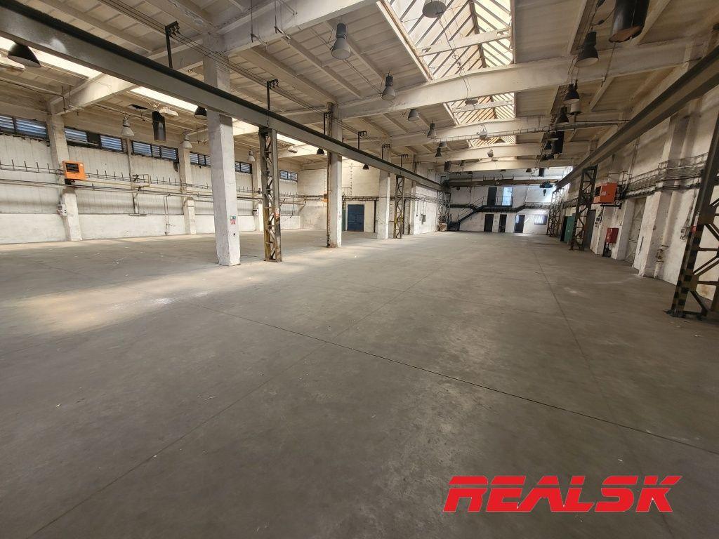 Výrobno-skladové priestory s mostovým žeriavom v Nitre na prenájom