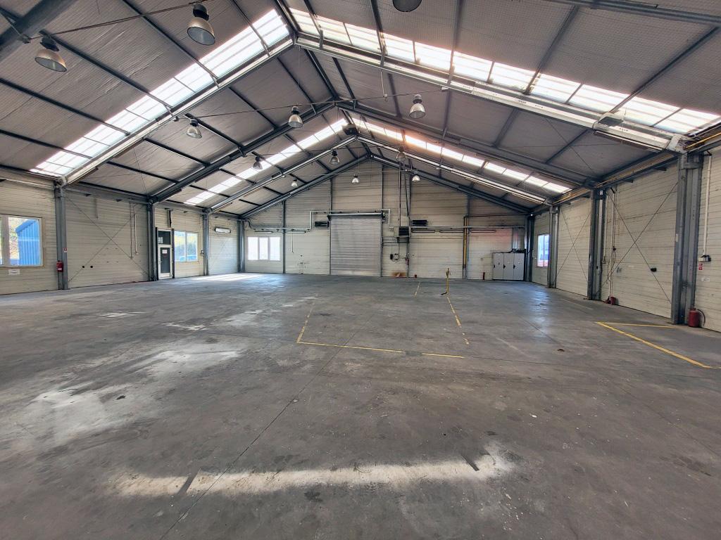 Výrobná hala so zázemím v Nitre na prenájom