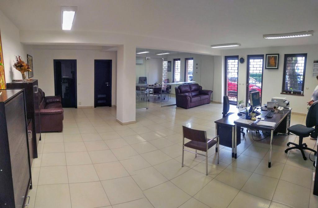 Kancelárie s garážovým parkovaním v centre Nitry na prenájom